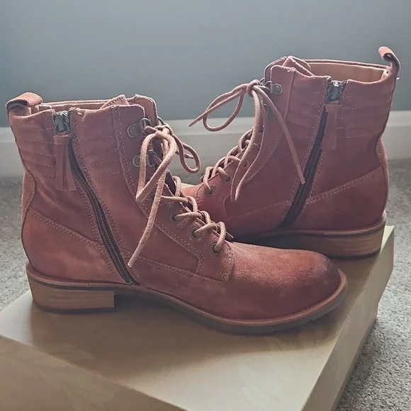 NIB Sofft Baxter Boot In Redwood - Picture 6 of 7